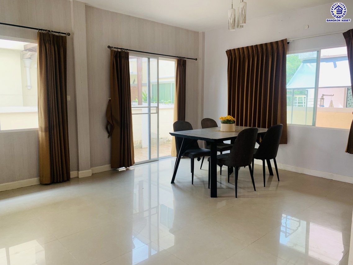 *****บ้านแฝดมือสองนนทบุรี โครงการ เพอร์เฟคพาร์ค พระราม5-บางใหญ่ เนื้อที่กว้าง 35.80 ตร.ว. พื้นที่ใช้สอย 130 ตร.ม. ฟังก์ชัน 3 ห้องนอน 2 ห้องน้ำ 1 ที่จอดรถ บ้านสภาพสวย พร้อมเข้าอยู่ บนทำเลเชื่อมต่อ ถนนกาญจนาภิเษก ใกล้รถไฟฟ้าสายสีม่วง "สถานีตลาดบางใหญ่" เพียง 15 นาที และยังใกล้ทางด่วน "ศรีรัช"...