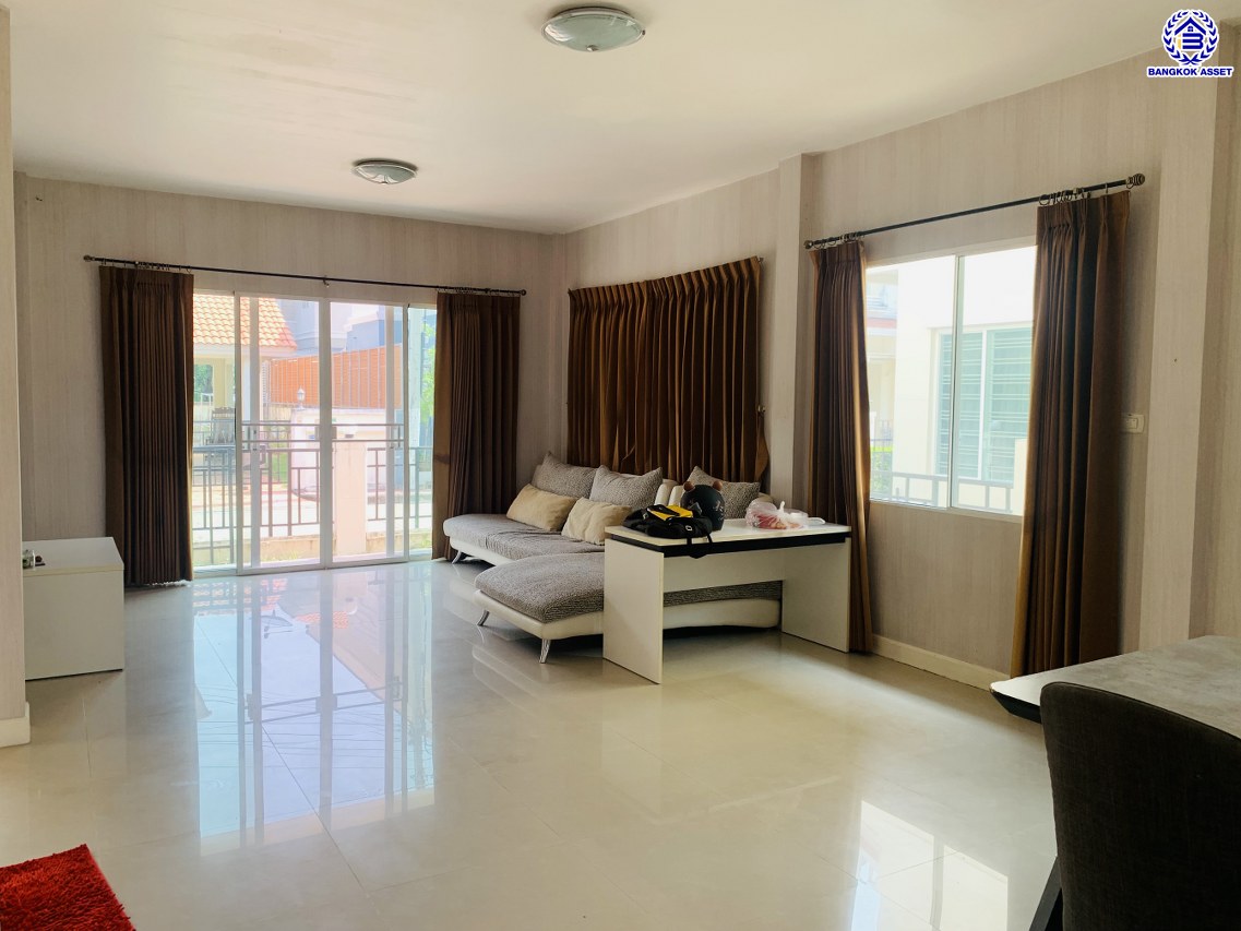 *****บ้านแฝดมือสองนนทบุรี โครงการ เพอร์เฟคพาร์ค พระราม5-บางใหญ่ เนื้อที่กว้าง 35.80 ตร.ว. พื้นที่ใช้สอย 130 ตร.ม. ฟังก์ชัน 3 ห้องนอน 2 ห้องน้ำ 1 ที่จอดรถ บ้านสภาพสวย พร้อมเข้าอยู่ บนทำเลเชื่อมต่อ ถนนกาญจนาภิเษก ใกล้รถไฟฟ้าสายสีม่วง "สถานีตลาดบางใหญ่" เพียง 15 นาที และยังใกล้ทางด่วน "ศรีรัช"...