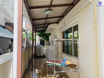 *****บ้านแฝดมือสองนนทบุรี โครงการ เพอร์เฟคพาร์ค พระราม5-บางใหญ่ เนื้อที่กว้าง 35.80 ตร.ว. พื้นที่ใช้สอย 130 ตร.ม. ฟังก์ชัน 3 ห้องนอน 2 ห้องน้ำ 1 ที่จอดรถ บ้านสภาพสวย พร้อมเข้าอยู่ บนทำเลเชื่อมต่อ ถนนกาญจนาภิเษก ใกล้รถไฟฟ้าสายสีม่วง "สถานีตลาดบางใหญ่" เพียง 15 นาที และยังใกล้ทางด่วน "ศรีรัช"...