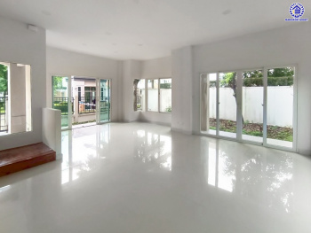 *****บ้านเดี่ยวมือสองนนทบุรี โครงการ เพอร์เฟคเพลส ราชพฤกษ์ หลังมุม บนเนื้อที่ 55.20 ตร.ว. พื้นที่ใช้สอย 166 ตร.ม. พร้อมฟังก์ชัน 3 ห้องนอน 3 ห้องน้ำ จอดรถได้ 2 คัน บ้านคุณภาพดี บนทำเลติดถนนราชพฤกษ์ เชื่อมต่อถนนรัตนาธิเบศร์ ใกล้รถไฟฟ้าสายสีม่วง "สถานีบางรักน้อยท่าอิฐ" จุดขึ้นทางด่วน "กาญจนาภิเษก" และเซ็นทรัล เวสต์วิลล์