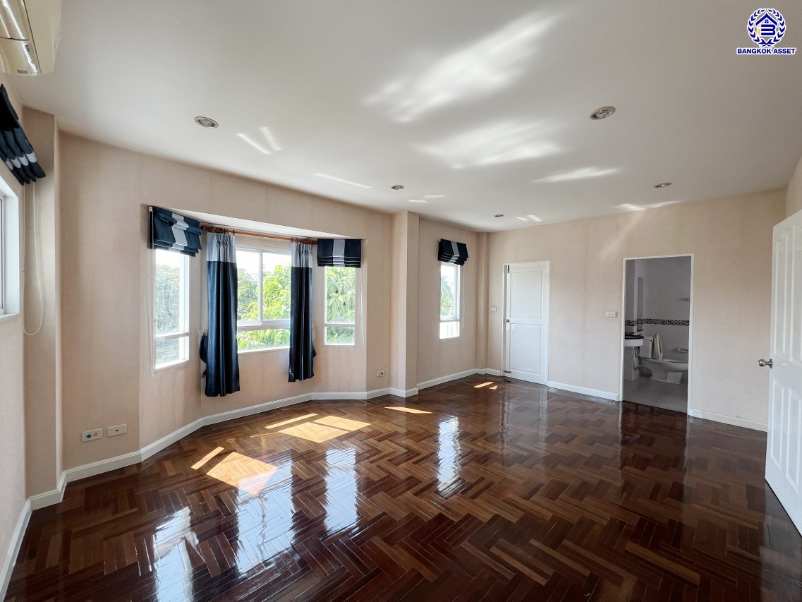 *****บ้านเดี่ยวมือสองนนทบุรี โครงการ มณีรินทร์พาร์ค รัตนาธิเบศร์-ท่าอิฐ  เนื้อที่ 81.30 ตร.ว. พื้นที่ใช้สอย 186 ตร.ม. ฟังก์ชัน 3 ห้องนอน 3 ห้องน้ำ 2 ที่จอดรถ บ้านสภาพดีเยี่ยม บนทำเลเดินทางสะดวก เชื่อมต่อถนนราชพฤกษ์ ถนนงามวงศ์วาน ถนนติวานนท์ ใกล้รถไฟฟ้าสายสีม่วง "สถานีไทรม้า" และจุดขึ้นทางด่วน "งามวงศ์วาน"