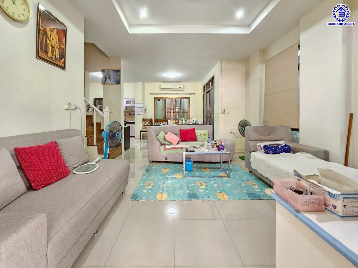 *****บ้านแฝดมือสองนนทบุรี โครงการ ทิพย์พิมาน ไพรเวท กาญจนาภิเษก เนื้อที่กว้าง 38.70 ตร.ว. พื้นที่ใช้สอย 205 ตร.ม. ฟังก์ชัน 4 ห้องนอน 2 ห้องน้ำ 2 ที่จอดรถ แถมฟรี! เครื่องปรับอากาศ, เครื่องทำน้ำอุ่น พร้อมเข้าอยู่ บนทำเลแห่งการเดินทาง เชื่อมต่อถนนบ้านกล้วย-ไทรน้อย, ถนนกาญจณาภิเษก ใกล้รถไฟฟ้าสายสีม่วง "สถานีคลองบางไผ่" และ ใกล้จุดขึ้นมอเตอร์เวย์ "M81 บางใหญ่-กาญจนบุรี"