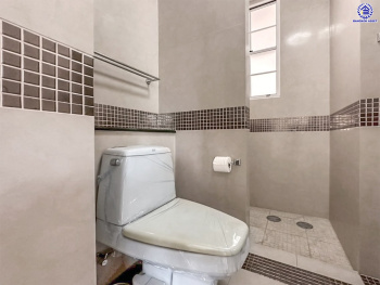 *****บ้านเดี่ยวมือสอง โครงการ โกลเด้นเลเจนด์ สาธร-กัลปพฤกษ์ เนื้อที่ 90 ตร.ว. พื้นที่ใช้สอย 255 ตร.ม. ฟังก์ชัน 3 ห้องนอน 3 ห้องน้ำ 2 ที่จอดรถ บ้านพร้อมอยู่ โครงการบนทำเลเดินทางสะดวก ติดถนนกัลปพฤกษ์ เชื่อมต่อถนนกัลปพฤกษ์, ถนนราชพฤกษ์ ใกล้รถไฟฟ้าสายสีเขียว "สถานีบางหว้า" และ "สถานีวุฒากาศ" และ ใกล้เดอะมอลล์ไลฟ์สโตร์ บางแค