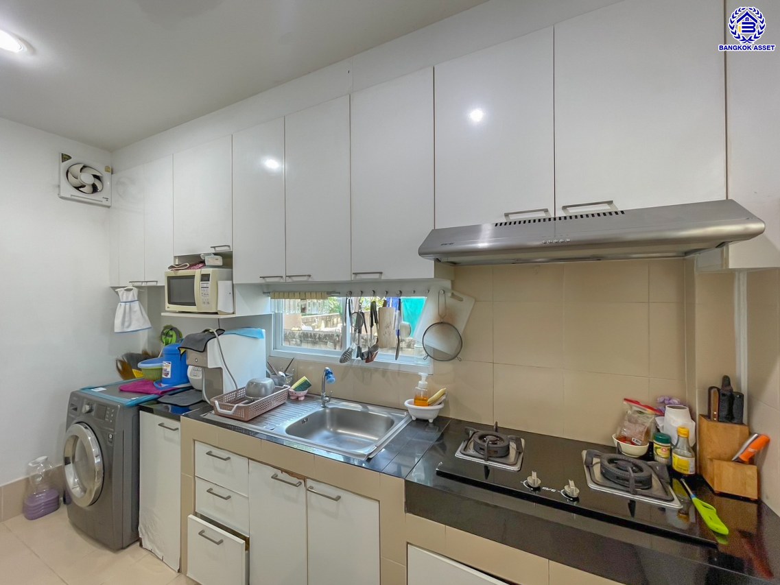 *****บ้านเดี่ยวมือสองนนทบุรี โครงการ คาซ่าพรีเมี่ยม ราชพฤกษ์-แจ้งวัฒนะ หลังริม เนื้อที่ 115.60 ตร.ว. พื้นที่ใช้สอย 175 ตร.ม. ฟังก์ชัน 4 ห้องนอน 3 ห้องน้ำ 10 ที่จอดรถ บ้านหลังใหญ่ภายในสภาพดี บนทำเลดี ติดถนนราชพฤกษ์ เชื่อมต่อถนน 345, ถนนชัยพฤกษ์ จองเลย!