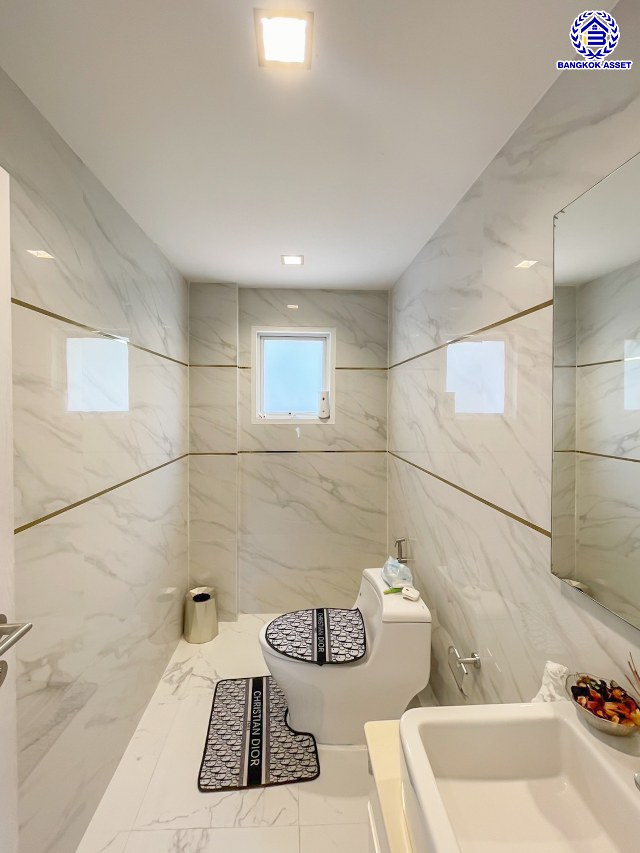 *****บ้านเดี่ยวมือสองนนทบุรี โครงการ คาซ่าพรีเมี่ยม ราชพฤกษ์-แจ้งวัฒนะ หลังริม เนื้อที่ 115.60 ตร.ว. พื้นที่ใช้สอย 175 ตร.ม. ฟังก์ชัน 4 ห้องนอน 3 ห้องน้ำ 10 ที่จอดรถ บ้านหลังใหญ่ภายในสภาพดี บนทำเลดี ติดถนนราชพฤกษ์ เชื่อมต่อถนน 345, ถนนชัยพฤกษ์ จองเลย!