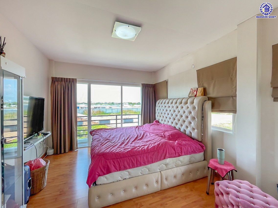 *****บ้านเดี่ยวมือสองนนทบุรี โครงการ คาซ่าพรีเมี่ยม ราชพฤกษ์-แจ้งวัฒนะ หลังริม เนื้อที่ 115.60 ตร.ว. พื้นที่ใช้สอย 175 ตร.ม. ฟังก์ชัน 4 ห้องนอน 3 ห้องน้ำ 10 ที่จอดรถ บ้านหลังใหญ่ภายในสภาพดี บนทำเลดี ติดถนนราชพฤกษ์ เชื่อมต่อถนน 345, ถนนชัยพฤกษ์ จองเลย!