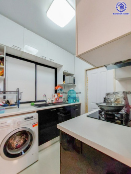 *****บ้านแฝดมือสองนนทบุรี โครงการ โมดิวิลล่า บางบัวทอง เนื้อที่ 41 ตร.ว. พื้นที่ใช้สอย 150 ตร.ม. ฟังก์ชัน 3 ห้องนอน 2 ห้องน้ำ 2 ที่จอดรถ สภาพดีพร้อมเข้าอยู่ บนทำเลติดกาญจนาภิเษก ใกล้เซ็นทรัลเวสต์เกต และรถไฟฟ้าสายสีม่วง "สถานีคลองบางไผ่"