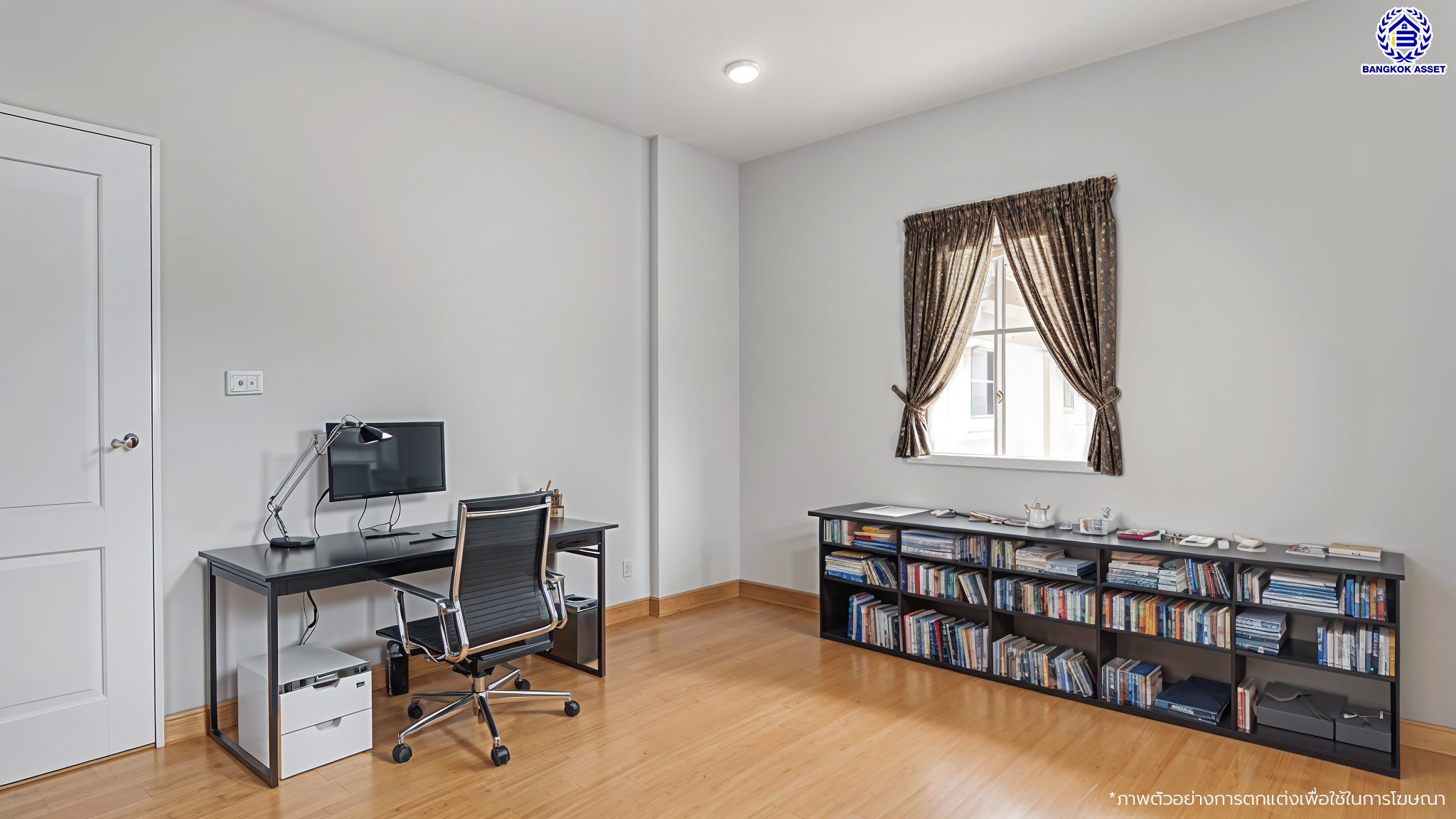 บ้านมือสองตกแต่งใหม่ โครงการ ชัยพฤกษ์ บางบัวทอง เนื้อที่ 78.4 ตร.ว. พื้นที่ใช้สอย 296.86 ตร.ม. ฟังก์ชัน 3 ห้องนอน 3 ห้องน้ำ จอดรถได้ 2 คัน พร้อม Facilities โครงการครบครัน ทำเลติดถนนบางกรวย-ไทรน้อย เชื่อมต่อถนนกาญจนาภิเษก ใกล้เซ็นทรัลเวสต์เกต และรถไฟฟ้าสายสีม่วง "สถานีบางพลู"