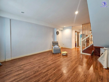 *****ทาวน์เฮ้าส์มือสองนนทบุรี โครงการ พิบูลย์การ์เด้นวิลล์ พิบูลย์สงคราม16 เนื้อที่ 18 ตร.ว. พื้นที่ใช้สอย 140 ตร.ม. ฟังก์ชัน 2 ห้องนอน 2 ห้องน้ำ จอดรถได้ 1 คัน  แถมฟรี! เครื่องปรับอากาศ 4 เครื่อง บนสุดยอดทำเล เชื่อมถนนพิบูลย์สงคราม, ถนนวงศ์สว่าง, ถนนนครอินทร์ และถนนติวานนท์ ใกล้จุดขึ้นทางด่วน "ศรีรัช-วงแหวนรอบนอก" ใกล้รถไฟฟ้า "สถานีแยกติวานนท์"