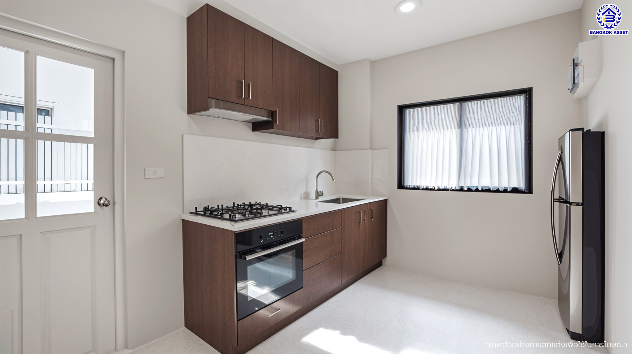 บ้านมือสองตกแต่งใหม่ จากแบรนด์ Q.House วรารมย์ เพชรเกษม69  หลังมุม รองรับทุกความสุขของทุกคนในครอบครัว ใกล้ The Mall บางแค และเชื่อมต่อ ถนนกาญจนาฯ ถนนบางบอน และถนนพุทธมณฑลสาย4 เนื้อที่ 64.7 ตร.ว. พื้นที่ใช้สอย 216.07 ตร.ม. ฟังก์ชัน 3 ห้องนอน 3 ห้องน้ำ จอดรถได้ 2 คัน