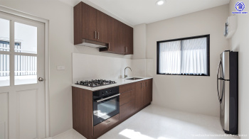 บ้านมือสองตกแต่งใหม่ จากแบรนด์ Q.House วรารมย์ เพชรเกษม69  หลังมุม รองรับทุกความสุขของทุกคนในครอบครัว ใกล้ The Mall บางแค และเชื่อมต่อ ถนนกาญจนาฯ ถนนบางบอน และถนนพุทธมณฑลสาย4 เนื้อที่ 64.7 ตร.ว. พื้นที่ใช้สอย 216.07 ตร.ม. ฟังก์ชัน 3 ห้องนอน 3 ห้องน้ำ จอดรถได้ 2 คัน