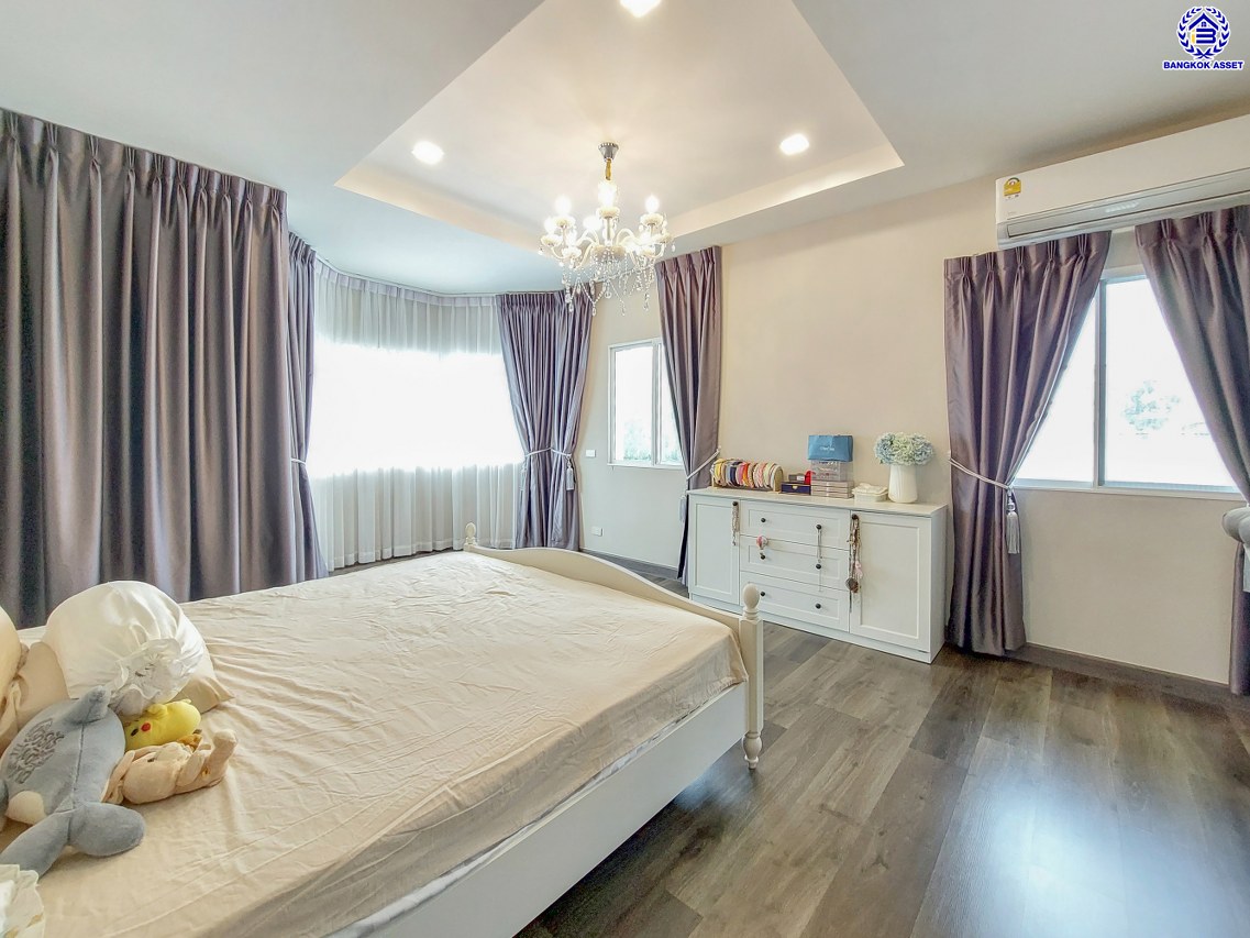 *****บ้านเดี่ยวมือสองนนทบุรี โครงการ บางกอกบูเลอวาร์ด ราชพฤกษ์-พระราม5 หลังมุม เนื้อที่ 69 ตร.ว. พื้นที่ใช้สอย 300 ตร.ม. บนสังคมคุณภาพ SC Asset* ฟังก์ชันพร้อม 3 ห้องนอน 4 ห้องน้ำ จอดรถได้ 2 คัน พร้อมแถมฟรี! เครื่องปรับอากาศ 5 เครื่อง, เครื่องทำน้ำอุ่น 2 เครื่อง บนทำเลติดถนนราชพฤกษ์ ใกล้จุดทางด่วนศรีรัช และเพียง 10 ถึงรถไฟฟ้า "สถานีบางรักใหญ่"