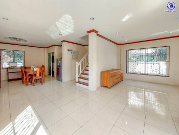 *****บ้านเดี่ยวมือสองปทุมธานี โครงการ มณีรินทร์ ราชพฤกษ์-ติวานนท์ เนื้อที่ 57.40 ตร.ว. พื้นที่ใช้สอย 110 ตร.ม. ฟังก์ชัน 3 ห้องนอน 2 ห้องน้ำ 2 ที่จอดรถ ทำเลเดินทางสะดวก เชื่อมต่อถนนสะพานนนทบุรี-บางบัวทอง, ถนนราชพฤกษ์, ถนนศรีสมาน ใกล้ห้างสรรพสินค้าโรบินสันไลฟ์สไตล์ ศรีสมาน, โรบินสันไลฟ์สไตล์ ราชพฤกษ์ และจุดขึ้นทางด่วน "ศรีสมาน"