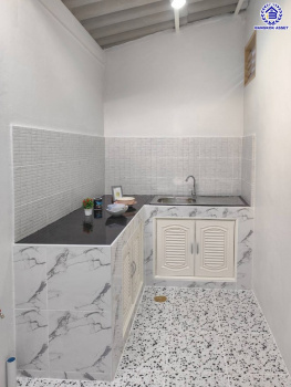 ทาวน์เฮ้าส์มือสองนครปฐม โครงการ วังมณี เพชรเกษม เนื้อที่ 16 ตร.ว. พื้นที่ใช้สอย 90 ตร.ม. ฟังก์ชัน 2 ห้องนอน 1 ห้องน้ำ 1 ที่จอดรถ บนทำเลเดินทางสะดวก เชื่อมต่อ ถนนกาญจนาภิเษก, ถนนรัตนาธิเบศร์ ใกล้รถไฟฟ้าสายสีม่วง "สถานีตลาดบางใหญ่" และจุดขึ้นทางด่วน "ศรีรัช"