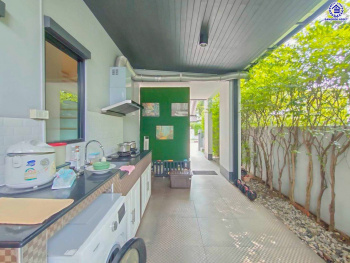 บ้านเดี่ยวมือสองย่านนนทบุรี โครงการ คณาสิริ ศาลายา-ปิ่นเกล้า เนื้อที่ 71.70 ตร.ว. พื้นที่ใช้สอย 180 ตร.ม. ฟังก์ชัน 4 ห้องนอน 3 ห้องน้ำ 2 ที่จอดรถ แถมฟรี เครื่องปรับอากาศ และ เครื่องทำน้ำอุ่น โครงการบนทำเลดี เชื่อมต่อถนนสำเร็จพัฒนา ถนนกาญจนาภิเษก ซอยกันตนา และใกล้จุดขึ้นทางด่วน "ศรีรัช"