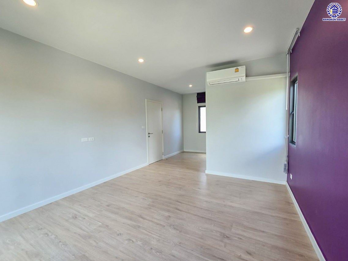 *****บ้านเดี่ยวมือสองปทุมธานี โครงการ อณาสิริ ราชพฤกษ์-346 เนื้อที่กว้างถึง 55.40 ตร.ว. พื้นที่ใช้สอย 161 ตร.ม. ฟังก์ชัน 3 ห้องนอน 3 ห้องน้ำ 2 ที่จอดรถ บนทำเลเดินทางสะดวก เชื่อมต่อ ถนนราชพฤกษ์, ถนนสะพานนนทบุรี-บางบัวทอง ใกล้จุดขึ้นทางด่วน "ศรีสมาน" ใกล้โรบินสันศรีสมาน และ โรบินสันราชพฤกษ์