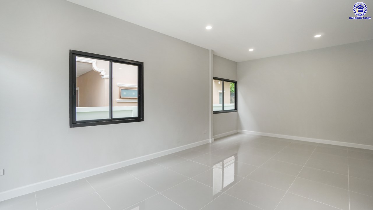 บ้านมือสองตกแต่งใหม่ โครงการ Nontara ราชพฤกษ์ (นนนที) New design เนื้อที่ 56 ตร.ว. บนพื้นที่ใช้สอยกว่า 227.77 ตร.ม. ฟังก์ชัน 4 ห้องนอน 3 ห้องน้ำ จอดรถได้ 2 คัน บนทำเลใจกลางราชพฤกษ์ ใกล้ห้างเซ็นทรัล เวสวิลล์, ทางพิเศษศรีรัช เชื่อมสู่สาทร-ปิ่นเกล้า ได้อย่างรวดเร็ว...