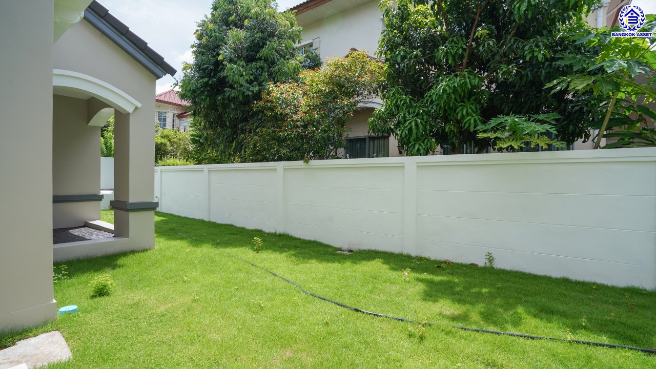 บ้านมือสองตกแต่งใหม่ บ้านเดี่ยวหลังมุม เดอะซิตี้1 ปิ่นเกล้า-พระราม5 ทำเลเดินทางสะดวก เชื่อมต่อถนนนครอินทร์ ถนนกาญจนาภิเษก ถนนราชพฤกษ์ ใกล้รถไฟฟ้าสายสีม่วง "สถานีแยกติวานนท์" บนเนื้อที่ 77 ตร.ว. พื้นที่ใช้สอย 225.52 ตร.ม. ฟังก์ชัน 3 ห้องนอน 3 ห้องน้ำ 2 ที่จอดรถ