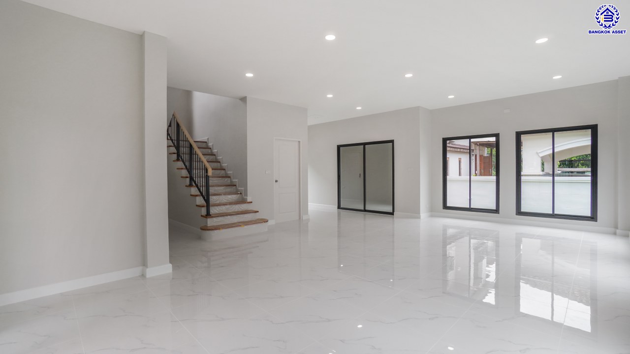 บ้านมือสองตกแต่งใหม่ บ้านเดี่ยวหลังมุม เดอะซิตี้1 ปิ่นเกล้า-พระราม5 ทำเลเดินทางสะดวก เชื่อมต่อถนนนครอินทร์ ถนนกาญจนาภิเษก ถนนราชพฤกษ์ ใกล้รถไฟฟ้าสายสีม่วง "สถานีแยกติวานนท์" บนเนื้อที่ 77 ตร.ว. พื้นที่ใช้สอย 225.52 ตร.ม. ฟังก์ชัน 3 ห้องนอน 3 ห้องน้ำ 2 ที่จอดรถ