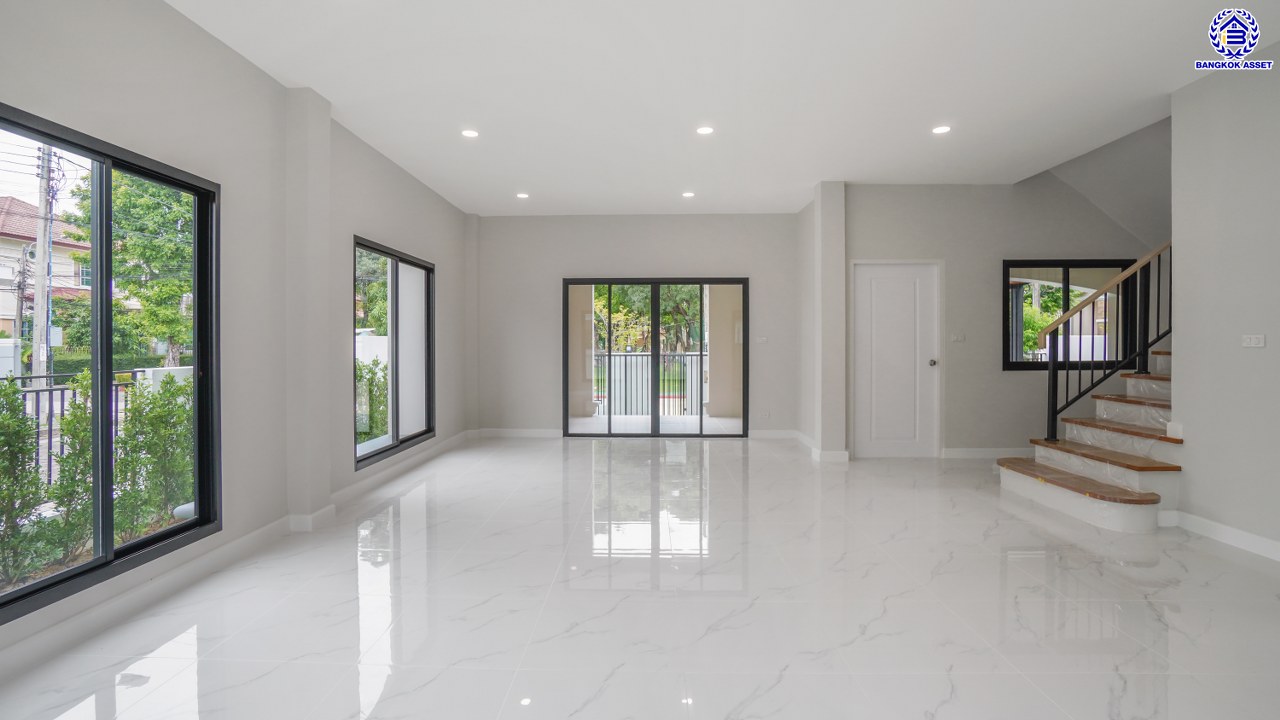 บ้านมือสองตกแต่งใหม่ บ้านเดี่ยวหลังมุม เดอะซิตี้1 ปิ่นเกล้า-พระราม5 ทำเลเดินทางสะดวก เชื่อมต่อถนนนครอินทร์ ถนนกาญจนาภิเษก ถนนราชพฤกษ์ ใกล้รถไฟฟ้าสายสีม่วง "สถานีแยกติวานนท์" บนเนื้อที่ 77 ตร.ว. พื้นที่ใช้สอย 225.52 ตร.ม. ฟังก์ชัน 3 ห้องนอน 3 ห้องน้ำ 2 ที่จอดรถ