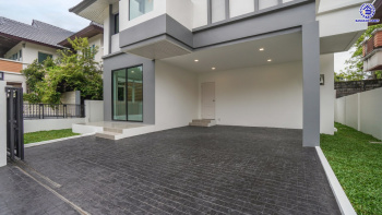 บ้านมือสองตกแต่งใหม่ โครงการ Nonvedian บางศรีเมือง (นนทวดี) เนื้อที่ 50 ตร.ว. พื้นที่ใช้สอย 208.29 ตร.ม. ฟังก์ชัน 3 ห้องนอน 3 ห้องน้ำ 2 ที่จอดรถ รีโนเวทพร้อมเข้าอยู่ เชื่อมต่อหลายเส้นทาง ทั้งถนนรัตนาธิเบศร์ ถนนติวานนท์ ถนนนครอินทร์ และยังสามารถเดินทางด้วยเรือได้ ใกล้รถไฟฟ้าสายสีม่วง "สถานีสะพานพระนั่งเกล้า"…