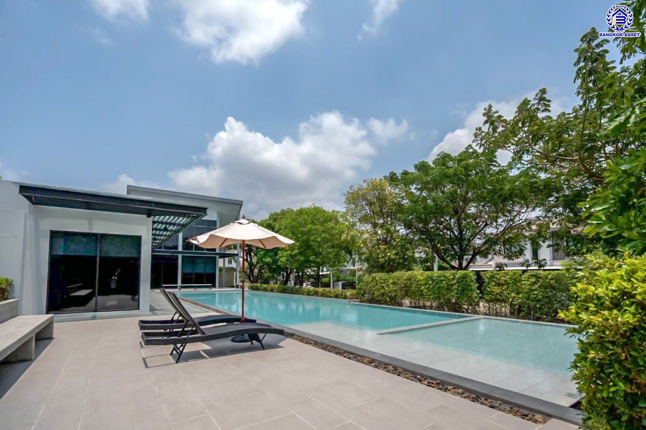 บ้านเดี่ยวมือสองกรุงเทพฯ โครงการ คาซ่าวิลล์ วงแหวน-จตุโชติ เนื้อที่ 60.50 ตร.ว. พื้นที่ใช้สอย 160 ตร.ม. ฟังก์ชัน 4 ห้องนอน 3 ห้องน้ำ 2 ที่จอดรถ แถมฟรี! 2 เครื่องปรับอากาศ, เครื่องทำน้ำอุ่น, เครื่องดูดควัน บนทำเลเชื่อมต่อถนนสายไหม, ถนนหทัยราษฎร์, ถนนลำลูกกา, ถนนสุขาภิบาล5 และใกล้จุดขึ้นทางด่วน "มอเตอร์เวย์ บางประอิน"