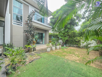 บ้านเดี่ยวมือสองนนทบุรี โครงการ ไลฟ์บางกอก บูเลอวาร์ด ราชพฤกษ์-รัตนาธิเบศร์ เนื้อที่ 81.40 ตร.ว. พื้นที่ใช้สอย 185 ตร.ม. ฟังก์ชัน 4 ห้องนอน 3 ห้องน้ำ 2 ที่จอดรถ แถมฟรี! เครื่องปรับอากาศ เครื่องทำน้ำอุ่น บนทำเลเดินทางสะดวก เชื่อมต่อถนนชัยพฤกษ์ ถนนราชพฤกษ์ ถนนรัตนาธิเบศร์ ใกล้รถไฟฟ้าสายสีม่วง "สถานีบางรักน้อยท่าอิฐ" และจุดขึ้นทางด่วน "ศรีรัช"