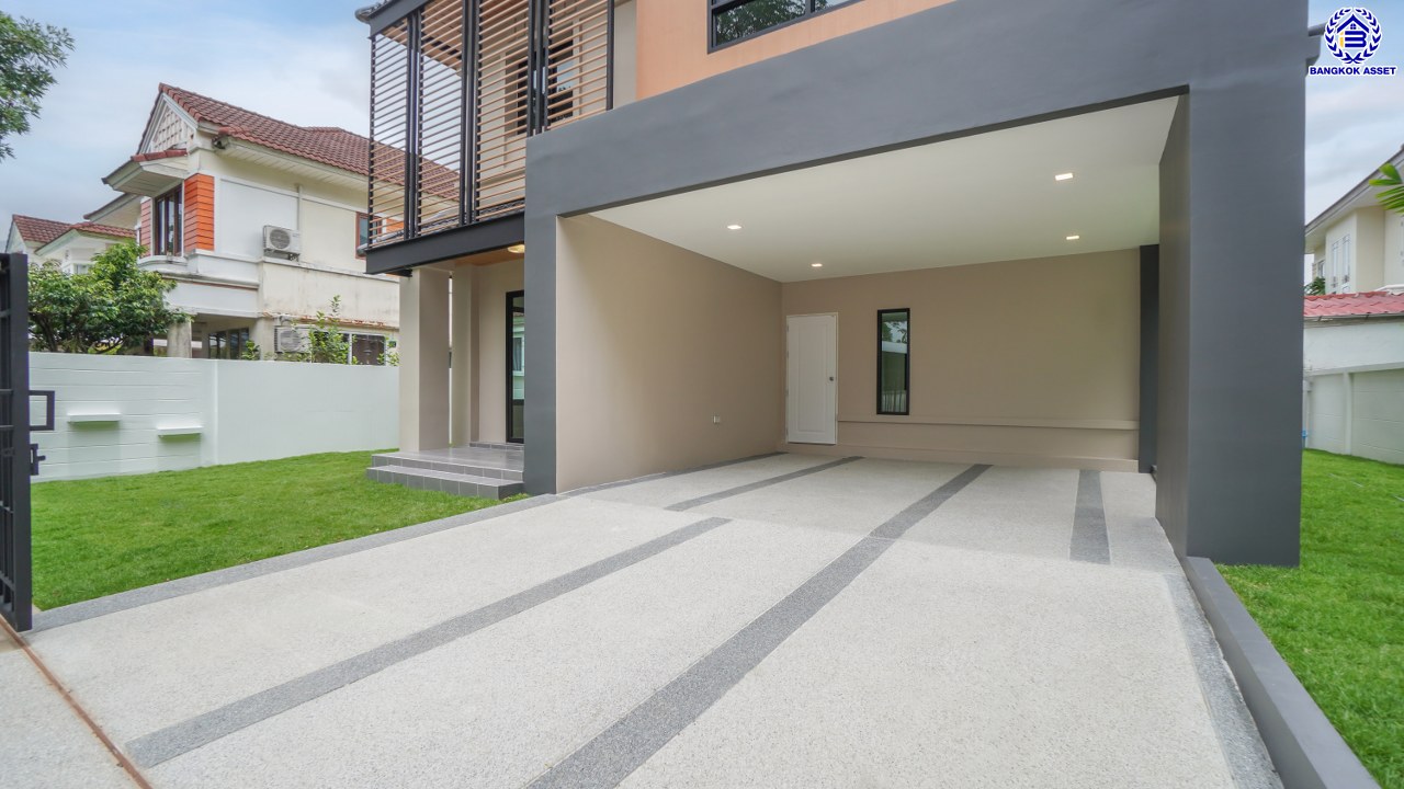 บ้านมือสองตกแต่งใหม่ โครงการ เพอร์เฟคเพลส รัตนาธิเบศร์-ไทรม้า บนเนื้อที่ 59.8 ตร.ว. พื้นที่ใช้สอย 187.67 ตร.ม. ฟังก์ชัน 3 ห้องนอน 3 ห้องน้ำ จอดรถได้ 2 คัน ใกล้ 2 เซ็นทรัล ทั้งเซ็นทรัลรัตนาธิเบศร์, เซ็นทรัลเวสต์เกต บนทำเลเชื่อมต่อได้หลายเส้นทาง ติดถนนรัตนาธิเบศร์ และ รถไฟฟ้าสายสีม่วง "สถานีบางรักน้อยท่าอิฐ"