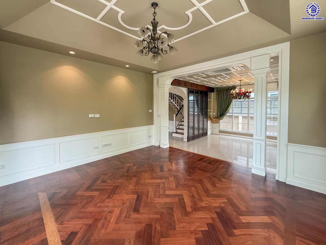 บ้านเดี่ยวมือสองนนทบุรี โครงการ มัณฑนา ราชพฤกษ์ หลังมุม เนื้อที่ 93.70 ตร.ว. พื้นที่ใช้สอย 270 ตร.ม. ฟังก์ชัน 3 ห้องนอน 3 ห้องน้ำ 2 ที่จอดรถ บนทำเลเดินทางสะดวก เชื่อมต่อ ถนนกาญจนาภิเษก, ถนนรัตนาธิเบศร์ ใกล้รถไฟฟ้าสายสีม่วง "สถานีตลาดบางใหญ่" และจุดขึ้นทางด่วน "ศรีรัช"