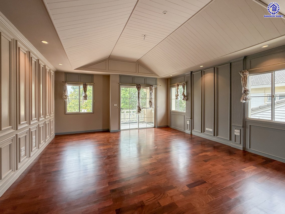 บ้านเดี่ยวมือสองนนทบุรี โครงการ มัณฑนา ราชพฤกษ์ หลังมุม เนื้อที่ 93.70 ตร.ว. พื้นที่ใช้สอย 270 ตร.ม. ฟังก์ชัน 3 ห้องนอน 3 ห้องน้ำ 2 ที่จอดรถ บนทำเลเดินทางสะดวก เชื่อมต่อ ถนนกาญจนาภิเษก, ถนนรัตนาธิเบศร์ ใกล้รถไฟฟ้าสายสีม่วง "สถานีตลาดบางใหญ่" และจุดขึ้นทางด่วน "ศรีรัช"