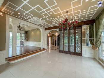 บ้านเดี่ยวมือสองนนทบุรี โครงการ มัณฑนา ราชพฤกษ์ หลังมุม เนื้อที่ 93.70 ตร.ว. พื้นที่ใช้สอย 270 ตร.ม. ฟังก์ชัน 3 ห้องนอน 3 ห้องน้ำ 2 ที่จอดรถ บนทำเลเดินทางสะดวก เชื่อมต่อ ถนนกาญจนาภิเษก, ถนนรัตนาธิเบศร์ ใกล้รถไฟฟ้าสายสีม่วง "สถานีตลาดบางใหญ่" และจุดขึ้นทางด่วน "ศรีรัช"