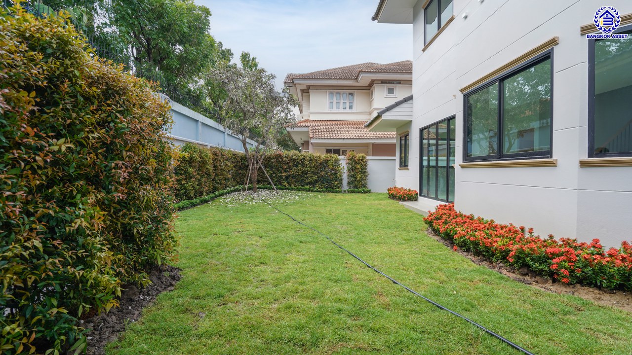 บ้านมือสองตกแต่งใหม่ โครงการ โชคชัยปัญจทรัพย์44 ปิ่นเกล้า-บรมราชชนนี หลังมุม หน้าบ้านไม่ชนใคร พื้นที่เยอะ เนื้อที่กว่า 80 ตร.ว. พื้นที่ใช้สอย 218.61 ตร.ม. ฟังก์ชัน 3 ห้องนอน 3 ห้องน้ำ จอดรถได้ 2 คัน พื้นที่รอบบ้านกว้างขวาง ตอบโจทย์ทุกการเดินทาง บนทำเลศักยภาพ ติดถนนบรมราชชนนี เชื่อมต่อทางคู่ขนานลอยฟ้า ใกล้ ม.มหิดล และเซ็นทรัลศาลายา