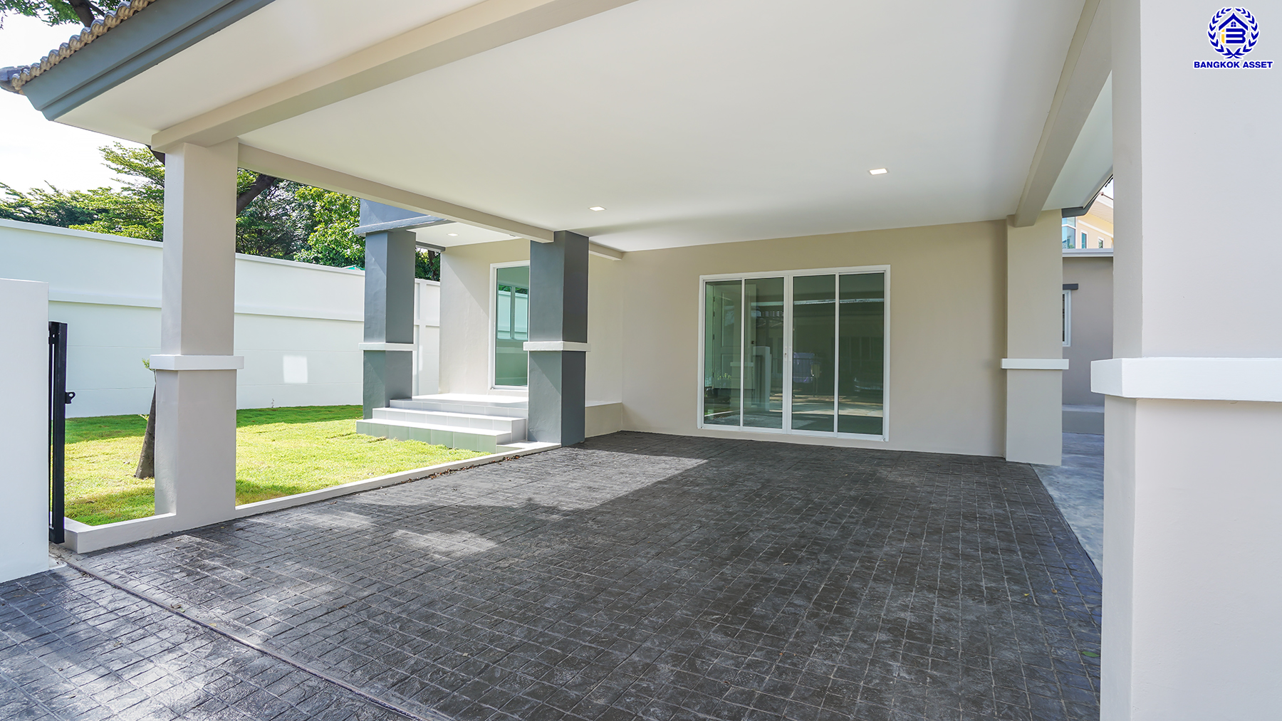 บ้านมือสองตกแต่งใหม่จาก Property Perfect โครงการ เพอร์เฟคเพลส พระราม5-ราชพฤกษ์ เนื้อที่ 68 ตร.ว. พื้นที่ใช้สอย 230.87 ตร.ม. ฟังก์ชัน 4 ห้องนอน 3 ห้องน้ำ 2 ที่จอดรถ พร้อม Facility ภายในโครงการครบครัน บนทำเลติดถนน ตอบโจทย์ทุกการใช้ชีวิตใจกลาง Community ชั้นนำมากมาย