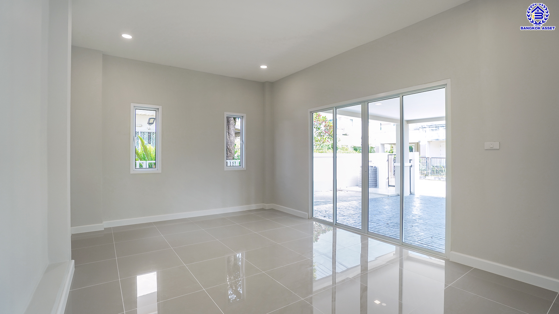 บ้านมือสองตกแต่งใหม่จาก Property Perfect โครงการ เพอร์เฟคเพลส พระราม5-ราชพฤกษ์ เนื้อที่ 68 ตร.ว. พื้นที่ใช้สอย 230.87 ตร.ม. ฟังก์ชัน 4 ห้องนอน 3 ห้องน้ำ 2 ที่จอดรถ พร้อม Facility ภายในโครงการครบครัน บนทำเลติดถนน ตอบโจทย์ทุกการใช้ชีวิตใจกลาง Community ชั้นนำมากมาย