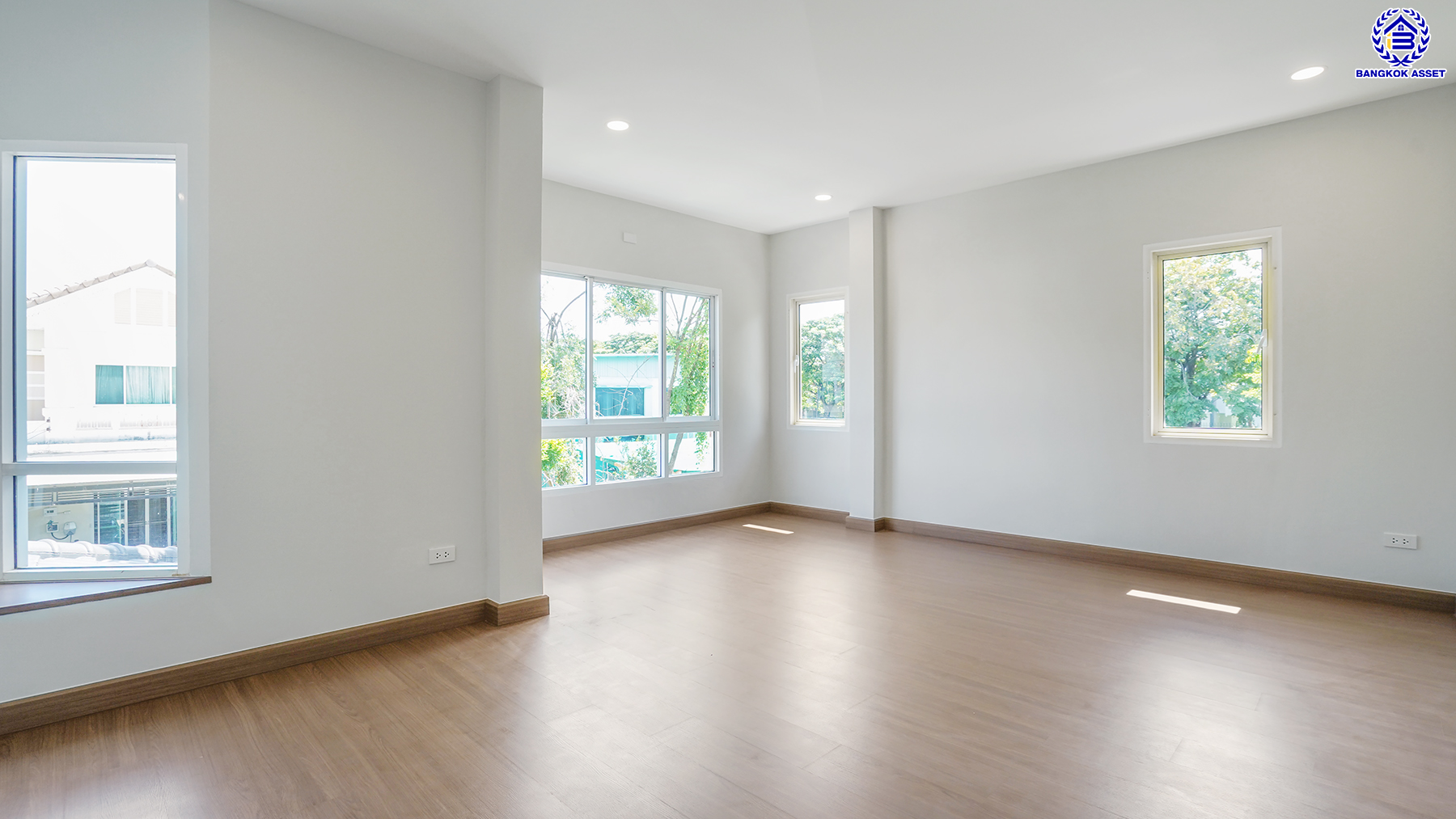 บ้านมือสองตกแต่งใหม่จาก Property Perfect โครงการ เพอร์เฟคเพลส พระราม5-ราชพฤกษ์ เนื้อที่ 68 ตร.ว. พื้นที่ใช้สอย 230.87 ตร.ม. ฟังก์ชัน 4 ห้องนอน 3 ห้องน้ำ 2 ที่จอดรถ พร้อม Facility ภายในโครงการครบครัน บนทำเลติดถนน ตอบโจทย์ทุกการใช้ชีวิตใจกลาง Community ชั้นนำมากมาย