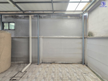 ทาวน์โฮม 3 ชั้นมือสองนนทบุรี โครงการ บ้านกลางเมือง รัตนาธิเบศร์ เนื้อที่ 18.1 ตร.ว. พื้นที่ใช้สอย 149 ตร.ม. ฟังก์ชัน 3 ห้องนอน 3 ห้องน้ำ 2 ที่จอดรถ พร้อมแถมฟรี! เครื่องปรับอากาศ, เครื่องทำน้ำอุ่น บนทำเลชื่อมต่อถนนรัตนาธิเบศร์, ถนนติวานนท์ ใกล้รถไฟฟ้าสายสีม่วง "สถานีแยกนนทบุรี 1" และใกล้จุดขึ้นทางด่วน "ศรีรัช"