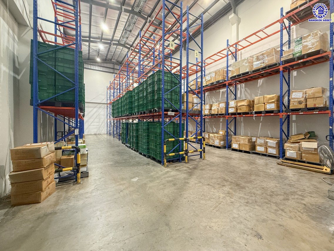 โรงงานมือสองสมุทรปราการ โครงการ ทรัพย์ทวี โฮมแฟคทอรี่3 สุขสวัสดิ์ เนื้อที่ 317.30 ตร.ว. พื้นที่ใช้สอย 1000 ตร.ม. จอดรถได้ 10 คัน บนทำเลเดินทางสะดวก เชื่อมต่อถนนสุขสวัสดิ์ ถนนกาญจณาภิเษก ใกล้โรบินสัน สมุทรปราการ และจุดขึ้นทางด่วน "สุขสวัสดิ์"