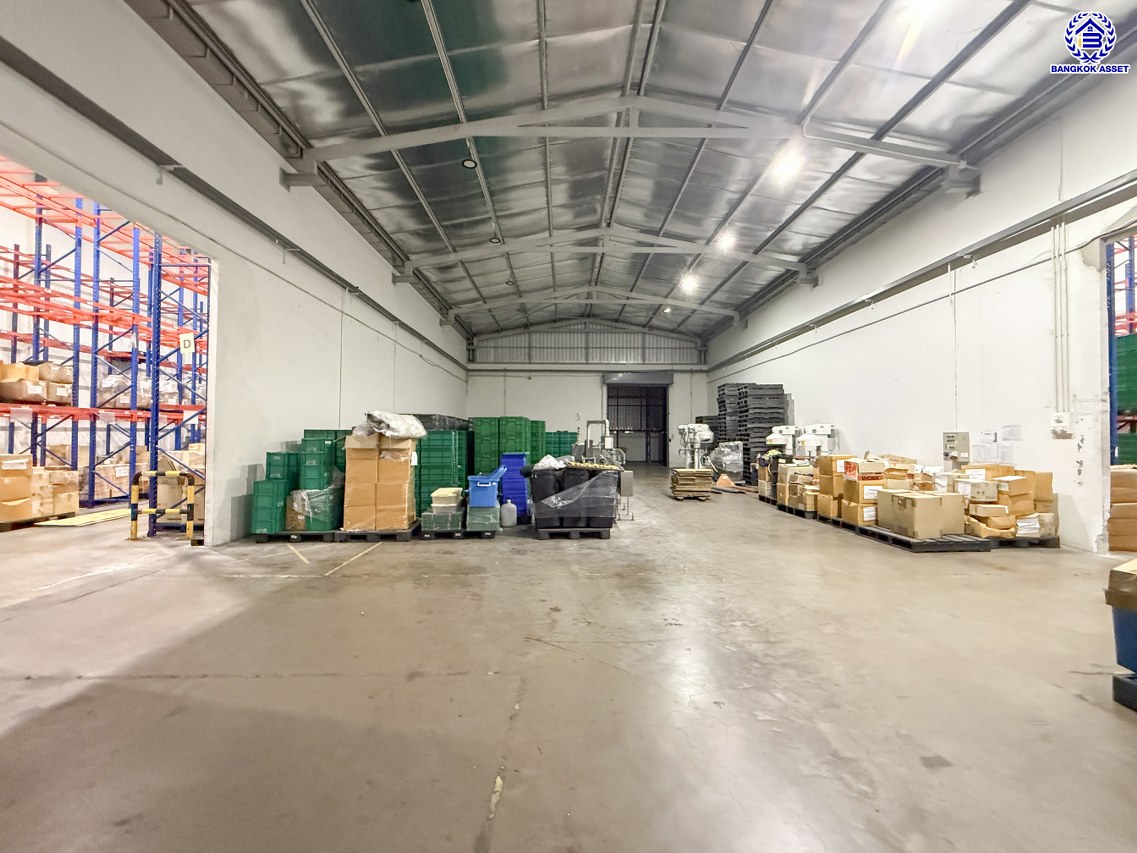 โรงงานมือสองสมุทรปราการ โครงการ ทรัพย์ทวี โฮมแฟคทอรี่3 สุขสวัสดิ์ เนื้อที่ 317.30 ตร.ว. พื้นที่ใช้สอย 1000 ตร.ม. จอดรถได้ 10 คัน บนทำเลเดินทางสะดวก เชื่อมต่อถนนสุขสวัสดิ์ ถนนกาญจณาภิเษก ใกล้โรบินสัน สมุทรปราการ และจุดขึ้นทางด่วน "สุขสวัสดิ์"