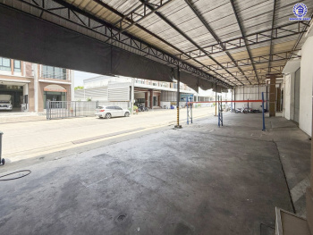 โรงงานมือสองสมุทรปราการ โครงการ ทรัพย์ทวี โฮมแฟคทอรี่3 สุขสวัสดิ์ เนื้อที่ 317.30 ตร.ว. พื้นที่ใช้สอย 1000 ตร.ม. จอดรถได้ 10 คัน บนทำเลเดินทางสะดวก เชื่อมต่อถนนสุขสวัสดิ์ ถนนกาญจณาภิเษก ใกล้โรบินสัน สมุทรปราการ และจุดขึ้นทางด่วน "สุขสวัสดิ์"