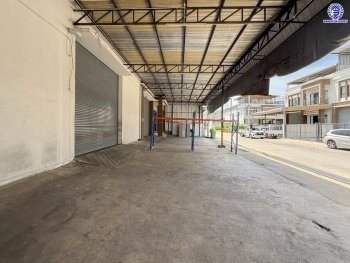 โรงงานมือสองสมุทรปราการ โครงการ ทรัพย์ทวี โฮมแฟคทอรี่3 สุขสวัสดิ์ เนื้อที่ 317.30 ตร.ว. พื้นที่ใช้สอย 1000 ตร.ม. จอดรถได้ 10 คัน บนทำเลเดินทางสะดวก เชื่อมต่อถนนสุขสวัสดิ์ ถนนกาญจณาภิเษก ใกล้โรบินสัน สมุทรปราการ และจุดขึ้นทางด่วน "สุขสวัสดิ์"