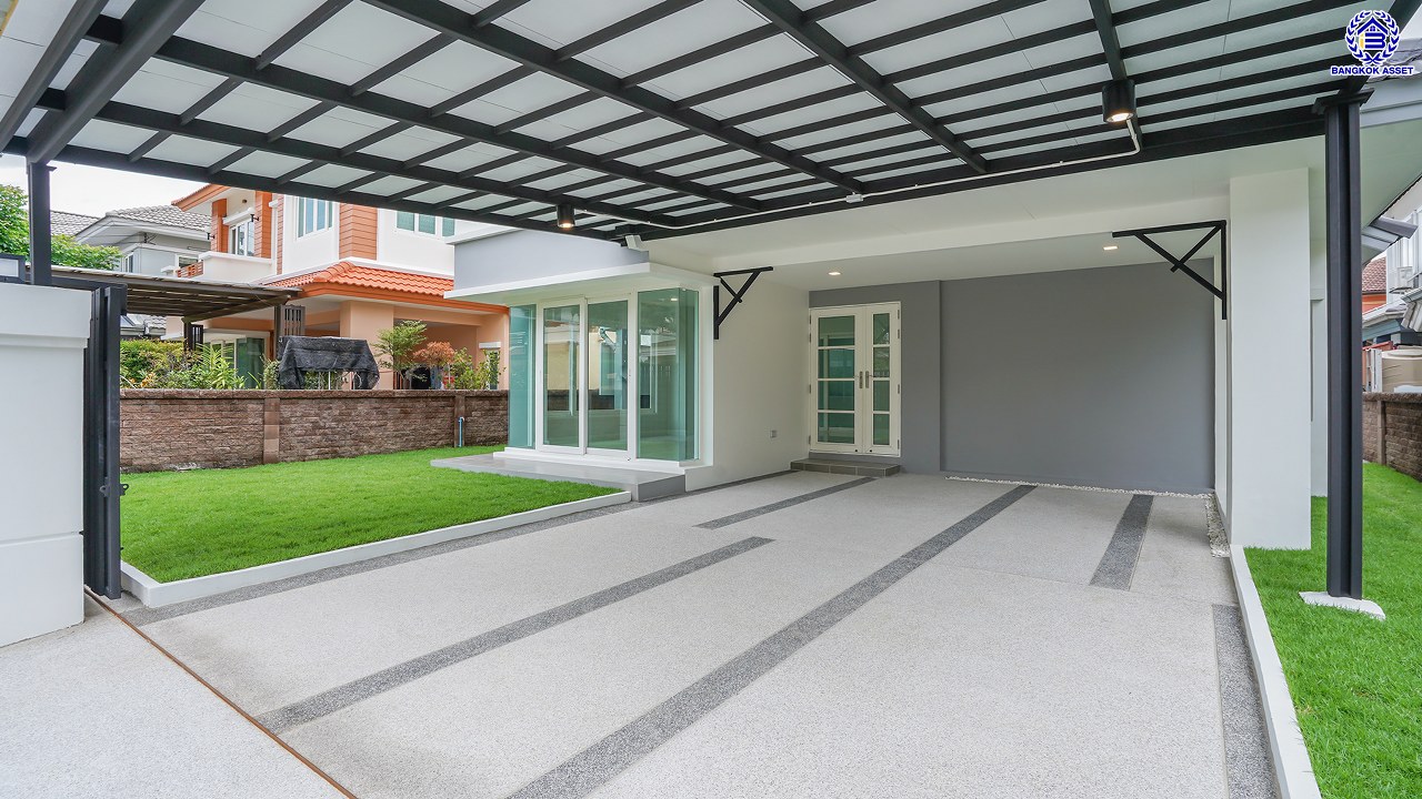 บ้านมือสองตกแต่งใหม่ โครงการ คาซ่าวิลล์ ราชพฤกษ์-รัตนาธิเบศร์2 แบรนด์ Q.House รีโนเวทใหม่พร้อมเข้าอยู่ เนื้อที่ 54 ตร.ว. พื้นที่ใช้สอย 211.55 ตร.ม. ฟังก์ชันจัดเต็ม 4 ห้องนอน 3 ห้องน้ำ จอดรถได้ 2 คัน บนทำเลศักยภาพ ติดถนนราชพฤกษ์ ใกล้รถไฟฟ้าสายสีม่วง "สถานีบางรักน้อยท่าอิฐ" และทางด่วน "ศรีรัช"