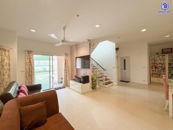 บ้านเดี่ยวมือสองนนทบุรี โครงการ เดอะซิตี้ รัตนาธิเบศร์-แคราย หลังมุม เนื้อที่ 84.40 ตร.ว. พื้นที่ใช้สอย 180 ตร.ม.ฟังก์ชัน 4 ห้องนอน 3 ห้องน้ำ จอดรถได้ถึง 10 คัน บนทำเลศักยภาพ ติดถนนรัตนาธิเบศร์ เชื่อมต่อถนนงามวงศ์วาน, ถนนติวานนท์ และ ใกล้รถไฟฟ้าสายสีม่วง "สถานีสะพานพระนั่งเกล้า"