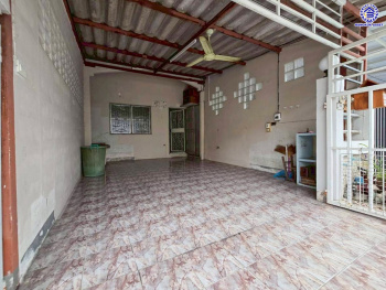 ทาวน์เฮ้าส์มือสองนนทบุรี โครงการ เอเชียโฮมทาวน์1 บางกรวย-ไทรน้อย เนื้อที่ 16 ตร.ว. พื้นที่ใช้สอย 64 ตร.ม. ฟังก์ชัน 2 ห้องนอน 2 ห้องน้ำ 1 ที่จอดรถ บ้านสภาพดี บนทำเลแห่งการเดินทาง เชื่อมต่อถนนกาญจนาภิเษก, ถนนรัตนาธิเบศร์ และจุดขึ้นมอเตอร์เวย์ M81 "บางใหญ่-กาญจนบุรี" จองเลย!