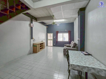 ทาวน์เฮ้าส์มือสองนนทบุรี โครงการ เอเชียโฮมทาวน์1 บางกรวย-ไทรน้อย เนื้อที่ 16 ตร.ว. พื้นที่ใช้สอย 64 ตร.ม. ฟังก์ชัน 2 ห้องนอน 2 ห้องน้ำ 1 ที่จอดรถ บ้านสภาพดี บนทำเลแห่งการเดินทาง เชื่อมต่อถนนกาญจนาภิเษก, ถนนรัตนาธิเบศร์ และจุดขึ้นมอเตอร์เวย์ M81 "บางใหญ่-กาญจนบุรี" จองเลย!