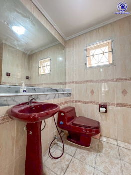 บ้านเดี่ยวมือสองนนทบุรี โครงการ ชัยพฤกษ์ วงแหวน-รัตนาธิเบศร์ หลังมุม เนื้อที่ 51 ตร.ว. พื้นที่ใช้สอย 162 ตร.ม. ฟังก์ชัน 3 ห้องนอน 2 ห้องน้ำ 2 ที่จอดรถ บนทำเลเดินทางสะดวก เชื่อมต่อถนนกาญจนาภิเษก, ถนนรัตนาธิเบศร์ ใกล้รถไฟฟ้าสายสีม่วง "สถานีคลองบางไผ่" และจุดขึ้นมอเตอร์เวย์ M81 "บางใหญ่-กาญจนบุรี"