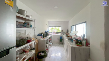 บ้านเดี่ยวมือสองนนทบุรี โครงการ ดิโอเรียลเทลเฮ้าส์ บางกรวย-ไทรน้อย เนื้อที่ 115 ตร.ว. พื้นที่ใช้สอย 234 ตร.ม. ฟังก์ชัน 5 ห้องนอน 3 ห้องน้ำ 2 ที่จอดรถ บ้านสวยพร้อมเข้าอยู่ บนทำเลดี เชื่อมต่อถนนกาญจนาภิเษก, ถนนรัตนาธิเบศร์ ใกล้รถไฟฟ้าสายสีม่วง "สถานีคลองบางไผ่"