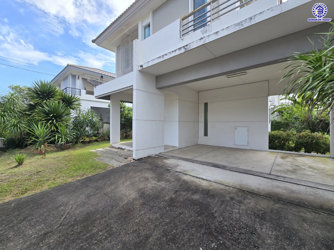 บ้านเดี่ยวมือสอง โครงการ พฤกษ์ลดา ปิ่นเกล้า-สาย5 จากแบรนด์ L&H เนื้อที่ 50 ตร.ว. พื้นที่ใช้สอย 119 ตร.ม. ฟังก์ชั่น 3 ห้องนอน 2 ห้องน้ำ 2 ที่จอดรถ บ้านสวยสภาพดี พร้อมแถมฟรี! เครื่องปรับอากาศ 3 เครื่อง บนทำเลเชื่อมต่อถนนบรมราชชนนี, ถนนปิ่นเกล้า-นครชัยศรี, ถนนพุทธมณฑลสาย5 ใกล้เซ็นทรัลศาลายา จองเลย!