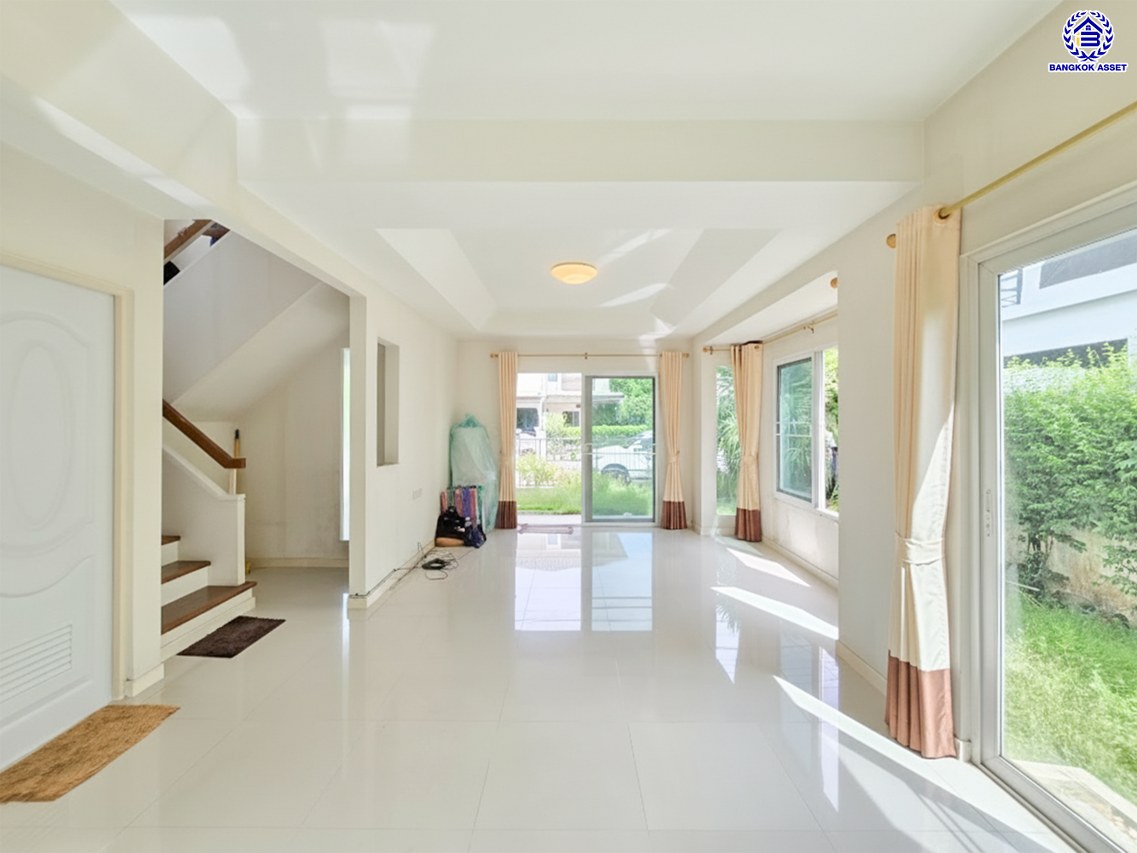 บ้านเดี่ยวมือสอง โครงการ พฤกษ์ลดา ปิ่นเกล้า-สาย5 จากแบรนด์ L&H เนื้อที่ 50 ตร.ว. พื้นที่ใช้สอย 119 ตร.ม. ฟังก์ชั่น 3 ห้องนอน 2 ห้องน้ำ 2 ที่จอดรถ บ้านสวยสภาพดี พร้อมแถมฟรี! เครื่องปรับอากาศ 3 เครื่อง บนทำเลเชื่อมต่อถนนบรมราชชนนี, ถนนปิ่นเกล้า-นครชัยศรี, ถนนพุทธมณฑลสาย5 ใกล้เซ็นทรัลศาลายา จองเลย!