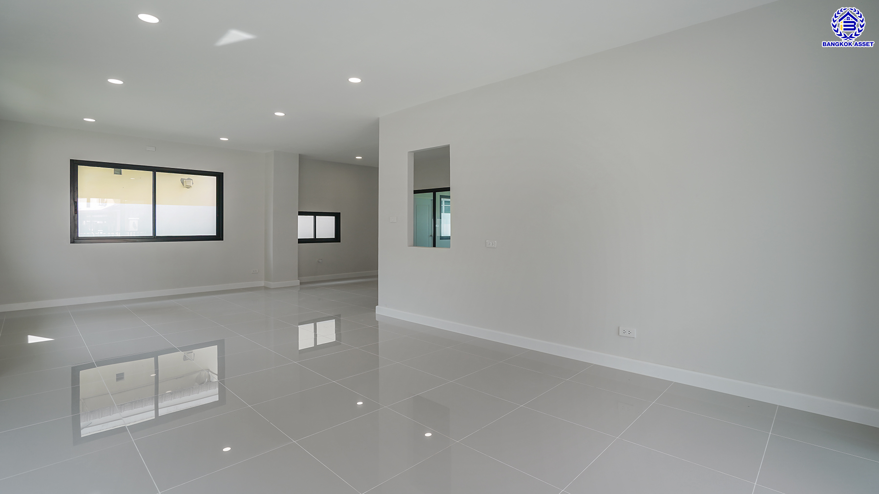 บ้านมือสองตกแต่งใหม่ คุณภาพแบรนด์ LH โครงการ ชลลดา บางบัวทอง ฟังก์ชันจัดเต็ม 4 ห้องนอน 3 ห้องน้ำ จอดรถได้ 2 คัน บนเนื้อที่ 100 ตร.ว. พื้นที่ใช้สอย 277.67 ตร.ม. พร้อม Facilities ครบ บนทำเลคุณภาพ เชื่อมต่อได้หลายเส้นทาง ใกล้เซ็นทรัลเวสต์เกต และรถไฟฟ้าสายสีม่วง "สถานีบางพลู"