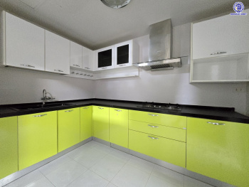 ทาวน์เฮ้าส์มือสองนนทบุรี โครงการ อารียา เดอะคัลเลอร์ แจ้งวัฒนะ-ติวานนท์ พื้นที่ใช้สอย 100 ตร.ม. เนื้อที่ 17.5 ตร.ว. ฟังก์ชัน 3 ห้องนอน 2 ห้องน้ำ จอดรถได้ 1 คัน บนทำเลดีเชื่อมต่อถนนติวานนท์, ถนนศรีสมาน, ถนนสะพานนนทบุรี-บางบัวทอง ใกล้รถไฟฟ้าสายสีชมพู "สถานีเมืองทองธานี" และจุดขึ้นทางด่วน "ศรีสมาน", "ทางด่วนแจ้งวัฒนะ"